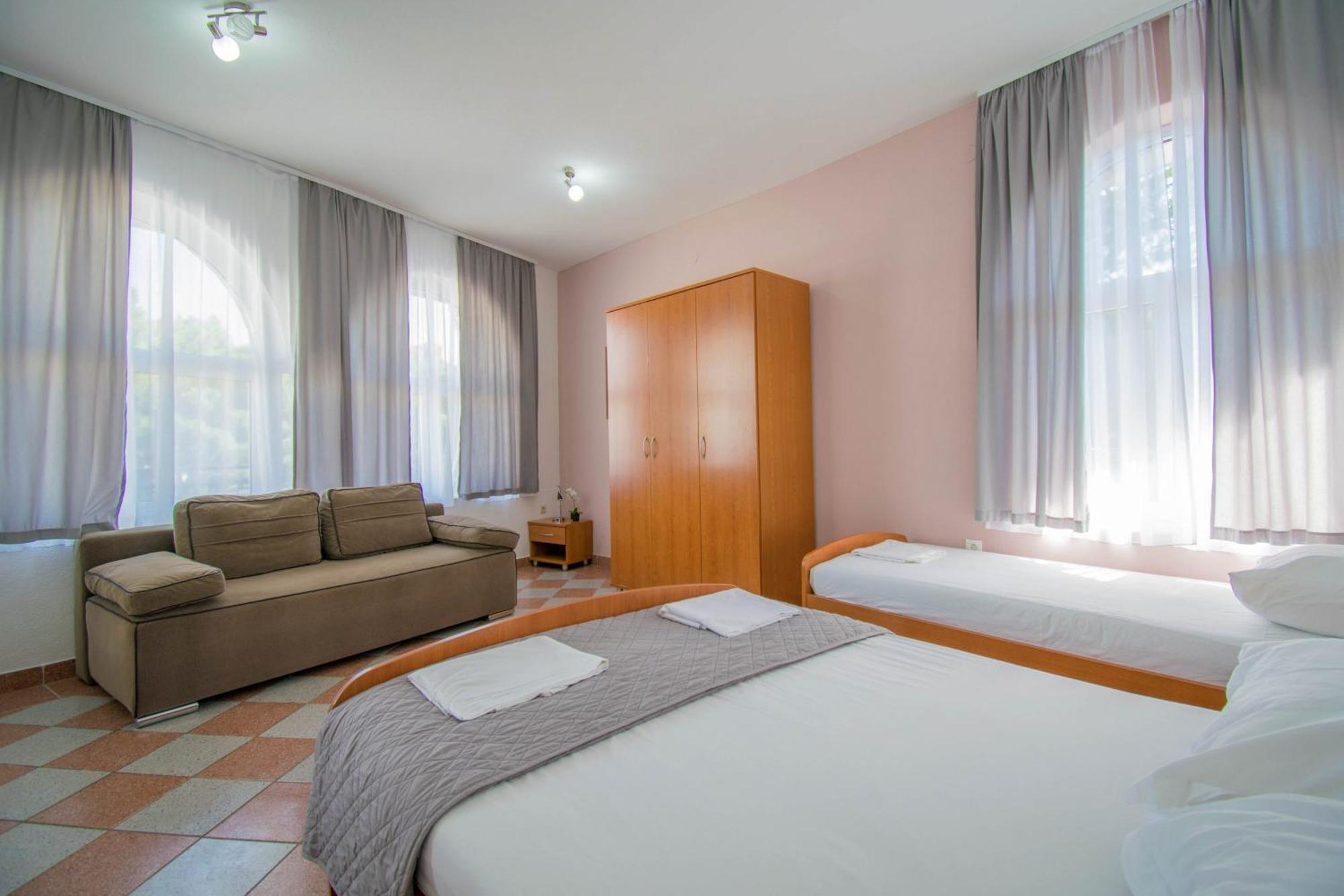 Villa Kameni Dvori Baška Voda Habitación foto